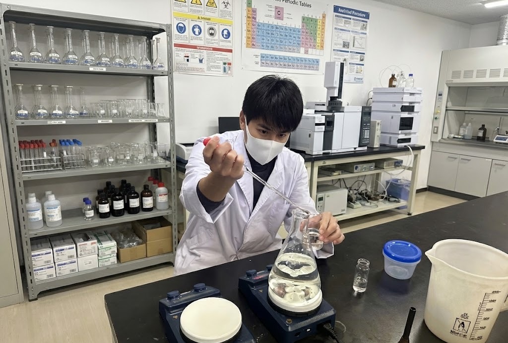 LINE_ALBUM_ホームページ用2_221117_32